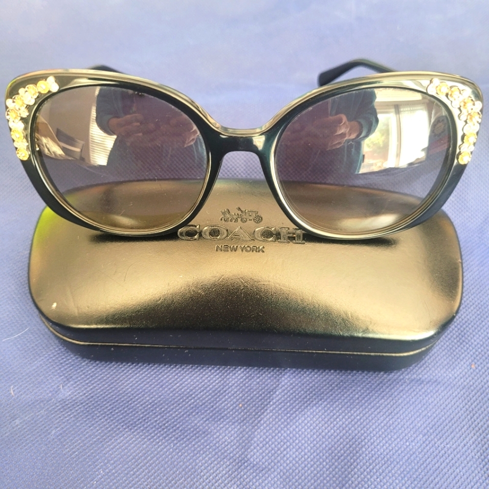 EUC Coach Sunglasses With Case And Cloth